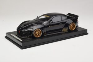 Maserati GranTurismo Liberty Walk Musta Kultavanteilla AB Models 1:18 MAS-LB08-C Hartsi