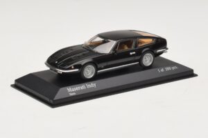 Maserati Indy Musta Minichamps 1:43 437123121 Metalli — kuva 2 / 4