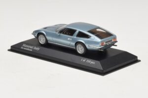Maserati Indy Blue Metallic Minichamps 1:43 437123122 Metalli — kuva 3 / 4