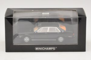 Maserati Quattroporte III Royale Musta Minichamps 1:43 437123501 Metalli — kuva 4 / 4