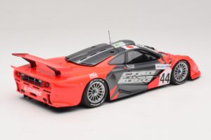 McLaren F1 GTR Lark #44 Tsuchiya / Ayles 24 Hours of Le Mans 1997 Minichamps 1:18 530133744 Metalli — kuva 3 / 8