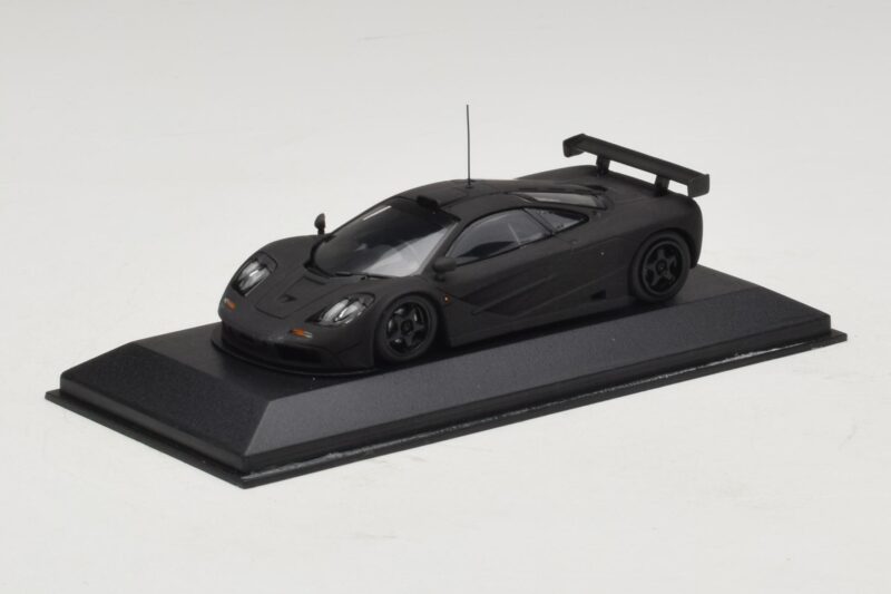 McLaren F1 GTR Prototype Mattamusta Mustilla Vanteilla Minichamps 1:43 MCLAREN009 Metalli