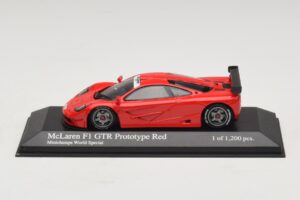 McLaren F1 GTR Prototype World Special Punainen Minichamps 1:43 MCLAREN007 Metalli — kuva 3 / 4