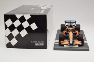 McLaren MCL36 #3 D. Ricciardo Bahrain GP 2022 Minichamps 1:18 537221803 Metalli — kuva 3 / 7