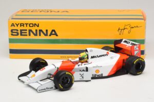 McLaren MP4/8 Ford #8 A. Senna Winner European GP 1993 Minichamps 1:18 540931818 Metalli — kuva 2 / 7