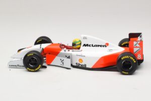 McLaren MP4/8 Ford #8 A. Senna Winner European GP 1993 Minichamps 1:18 540931818 Metalli — kuva 4 / 7