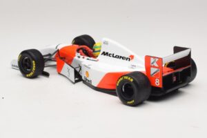 McLaren MP4/8 Ford #8 A. Senna Winner European GP 1993 Minichamps 1:18 540931818 Metalli — kuva 5 / 7