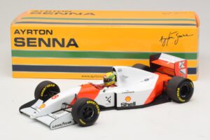 McLaren MP4/8 Ford #8 A. Senna Winner Japanese GP 1993 Minichamps 1:18 540931878 Metalli — kuva 2 / 7