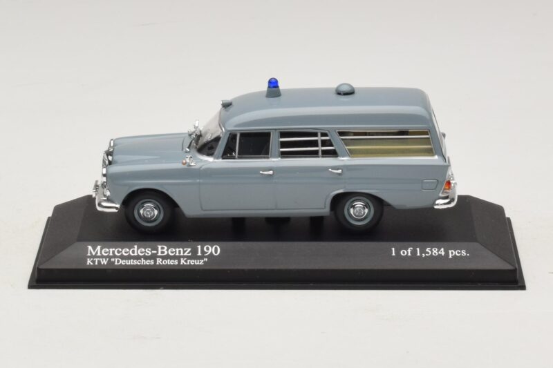 Mercedes 190 W110 Ambulanssi DRK Minichamps 1:43 400037270 Metalli