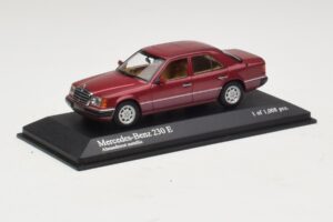 Mercedes 230E W124 Punainen Metallinen Minichamps 1:43 400037001 Metalli — kuva 2 / 4