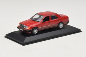 Mercedes 300D W124 Turbo Punainen Minichamps 1:43 3210 Metalli — kuva 2 / 4