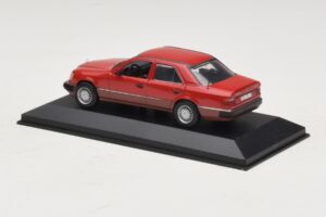Mercedes 300D W124 Turbo Punainen Minichamps 1:43 3210 Metalli — kuva 3 / 4