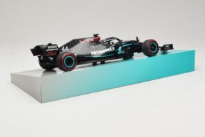 Mercedes AMG Petronas W11 EQ Performance #44 L. Hamilton 91st F1 Win Eifel GP 2020 Minichamps 1:18 113201144 Metalli — kuva 3 / 6