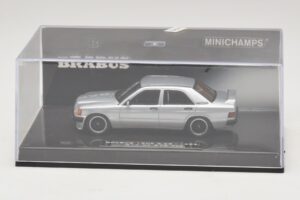 Mercedes Brabus 3.6S 190E W201 Hopea Minichamps 1:43 437032604 Metalli — kuva 4 / 5