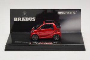 Mercedes Brabus Ultimate 120 Avoauto Punainen Minichamps 1:43 437032730 Metalli
