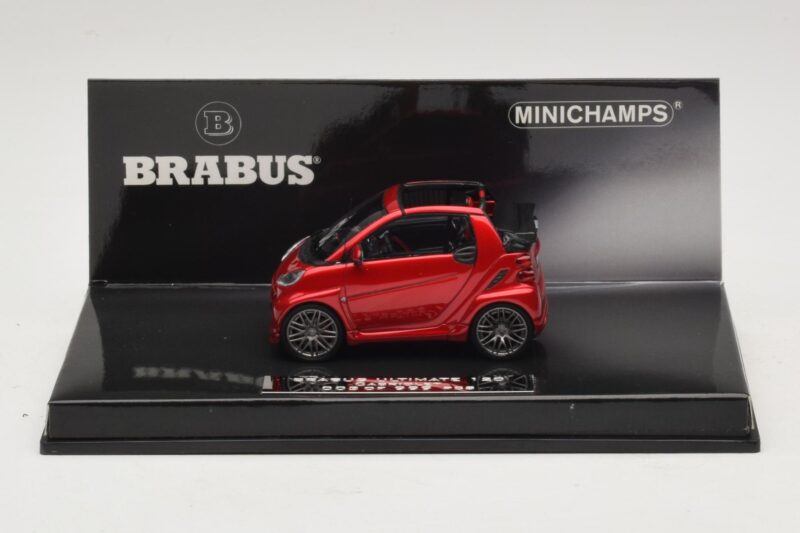 Mercedes Brabus Ultimate 120 Avoauto Punainen Minichamps 1:43 437032730 Metalli