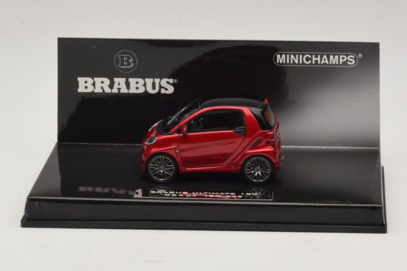 Mercedes Brabus Ultimate 120 Punainen Minichamps 1:43 437032701 Metalli
