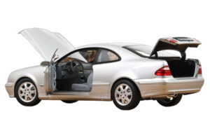 Mercedes CLK C208 Brilliant Silver Norev 1:18 183335 Metalli — kuva 2 / 3