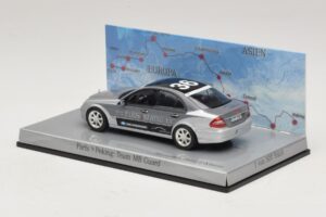 Mercedes E-Class #36 Team MB Guard Rally Paris-Peking 2007 Minichamps 1:43 B66962270 Metalli — kuva 3 / 5