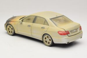 Mercedes E-Class W212 Palanut Dubai Taideauto Minichamps 1:18 MB008 Metalli — kuva 5 / 6