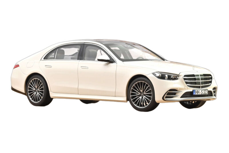 Mercedes S-Class W223 AMG Line Valkoinen Norev 1:18 Mercedes S-Class W223 AMG Line Valkoinen Norev 1:18 183807 Metalli