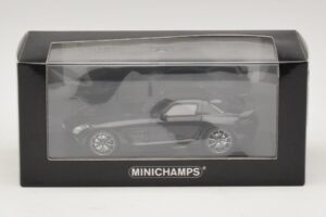 Mercedes SLS AMG C197 Black Series Musta Metallic Minichamps 1:43 437033020 Metalli — kuva 4 / 4