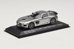 Mercedes SLS AMG C197 Black Series Harmaa Metallic Minichamps 1:43 437033024 Metalli — kuva 2 / 4