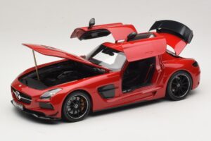Mercedes SLS AMG C197 Black Series Punainen Minichamps 1:18 110033022 Metalli — kuva 3 / 8