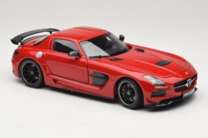 Mercedes SLS AMG C197 Black Series Punainen Minichamps 1:18 110033022 Metalli — kuva 6 / 8