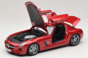 Mercedes SLS AMG C197 Punainen Metallic Minichamps 1:18 100039020 Metalli — kuva 2 / 8
