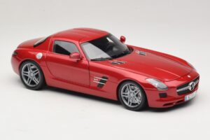 Mercedes SLS AMG C197 Punainen Metallic Minichamps 1:18 100039020 Metalli — kuva 6 / 8