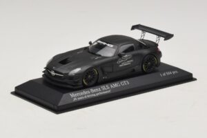 Mercedes SLS AMG GT3 45 Years of Driving Performance Musta Minichamps 1:43 410133200 Metalli — kuva 2 / 4