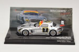 Mercedes SLS AMG GT3 #7 Black Falcon Jager / Seyffarth 24 Hours of Dubai 2011 Minichamps 1:43 437110307 Metalli