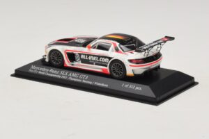 Mercedes SLS AMG GT3 All-Inkl.com #38 FIA GT1 World Championship 2012 Champions Minichamps 1:43 410123238 Metalli — kuva 3 / 4