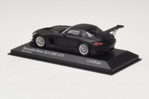 Mercedes SLS AMG GT3 Matta Musta Minichamps 1:43 410113200 Metalli — kuva 3 / 4