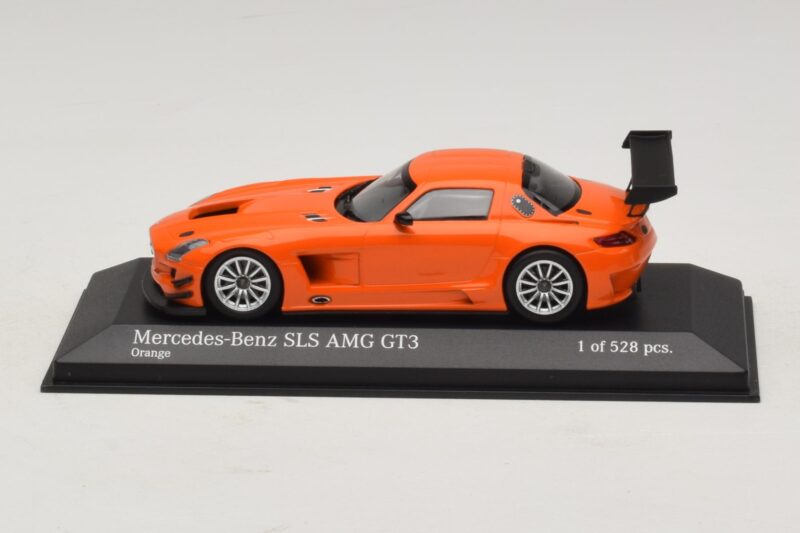 Mercedes SLS AMG GT3 Street Orange Minichamps 1:43 Mercedes SLS AMG GT3 Street Orange Minichamps 1:43 410113204 Metalli