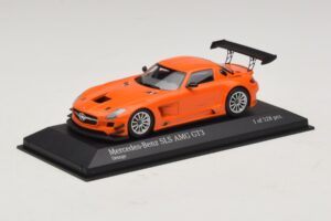 Mercedes SLS AMG GT3 Street Orange Minichamps 1:43 410113204 Metalli — kuva 2 / 4