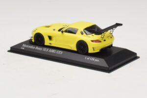 Mercedes SLS AMG GT3 Keltainen Minichamps 1:43 410113201 Metalli — kuva 3 / 4