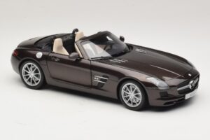Mercedes SLS AMG Sepang Brown Minichamps 1:18 B66960080 Metalli — kuva 7 / 9
