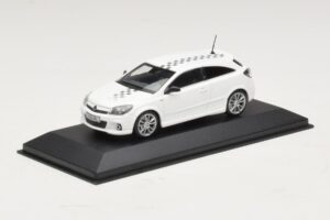 Opel Astra H OPC Nurburgring Edition Valkoinen Minichamps 1:43 ASTRA005 Metalli — kuva 2 / 4
