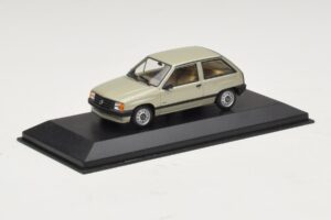 Opel Corsa A Vaaleanvihreä Metallinen Minichamps 1:43 CORSA001 Metalli — kuva 2 / 4