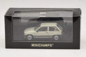 Opel Corsa A Vaaleanvihreä Metallinen Minichamps 1:43 CORSA001 Metalli — kuva 4 / 4