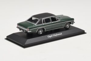 Opel Diplomat B Tummanvihreä Maxichamps 1:43 940046070 Metalli — kuva 2 / 4