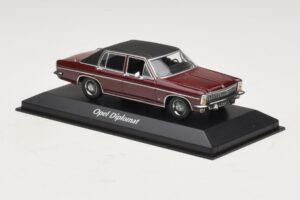 Opel Diplomat B Tummanpunainen Maxichamps 1:43 940046071 Metalli — kuva 3 / 4