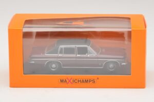 Opel Diplomat B Tummanpunainen Maxichamps 1:43 940046071 Metalli — kuva 4 / 4