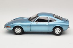 Opel GT Blue Metallic Minichamps 1:18 180049030 Metalli — kuva 4 / 8