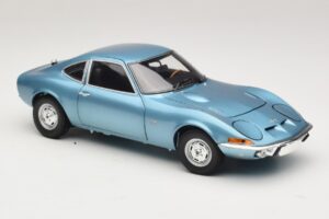 Opel GT Blue Metallic Minichamps 1:18 180049030 Metalli — kuva 6 / 8
