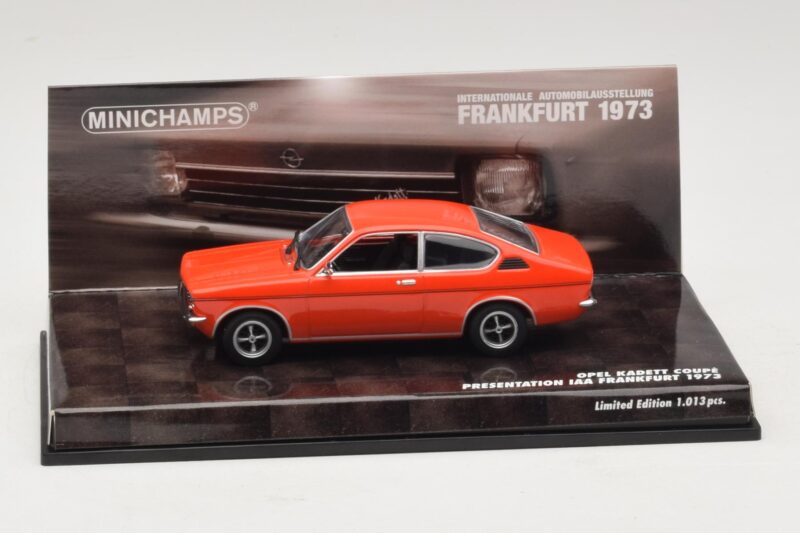 Opel Kadett C Coupé Esittely IAA Frankfurt Punainen Minichamps 1:43 436045620 Metalli