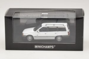 Opel Kadett E Caravan Valkoinen Minichamps 1:43 400045911 Metalli — kuva 4 / 4
