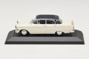 Opel Kapitan A Valkoinen Minichamps 1:43 400048000 Metalli